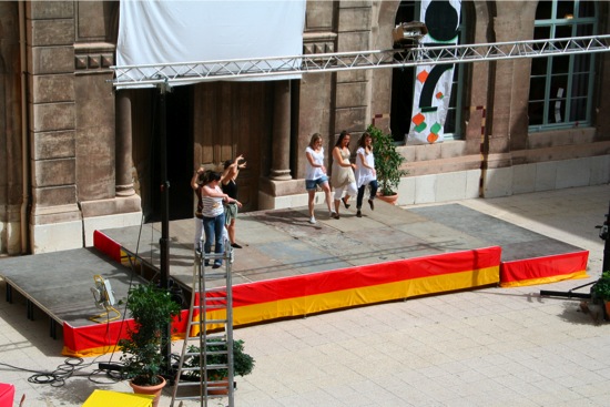 Loading Image